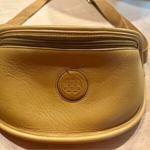 Tan Leather Crossbody Bag with Pebbled Texture